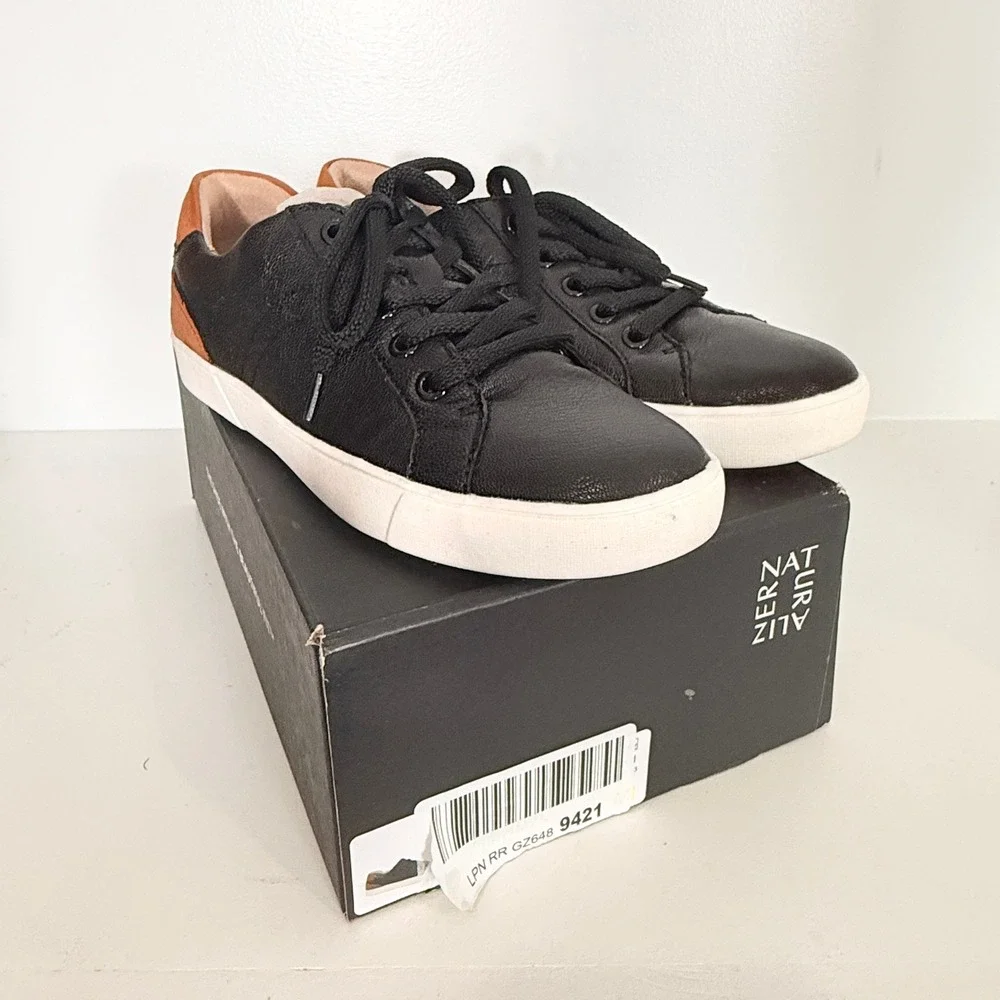 Naturalizer Morrison Sneakers Womens 8M Black Leather Walking Minimalist NWT